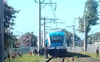 Una mujer terminó herida tras ser atropellada por el tren Roca en Ezpeleta