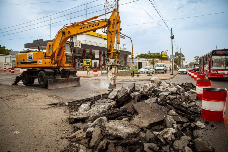 Repavimentan la avenida Zapiola: cómo son los desvíos del tránsito y cuándo terminará la obra