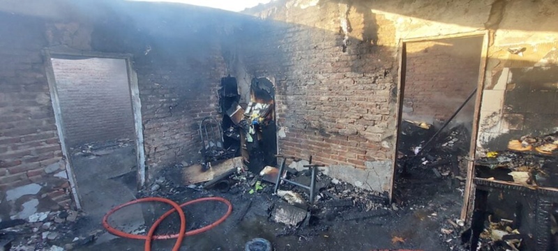 Tragedia en Bernal: una familia murió al incendiarse su casa
