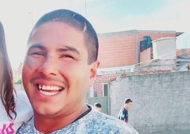 Misterio y angustia en Bernal Oeste: joven no vidente salió de su casa y lleva cuatro días desaparecido