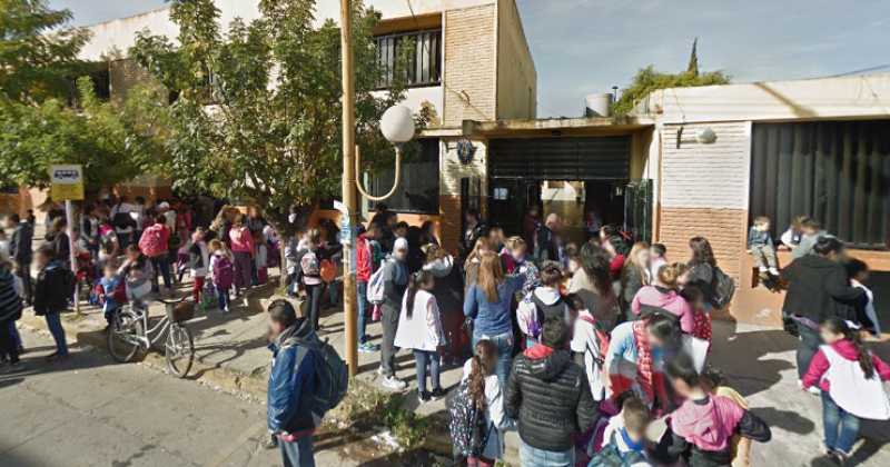 Tensión en una escuela de Quilmes Oeste: padres denunciaron que dos alumnos fueron armados