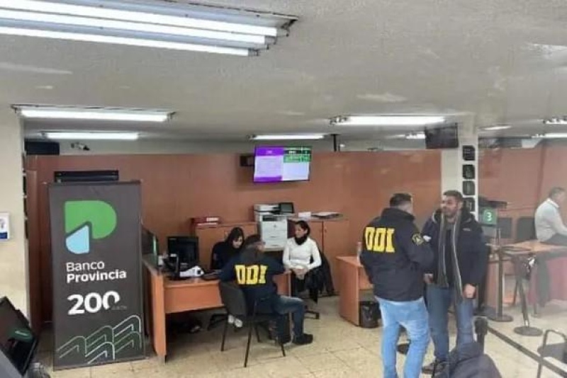 Allanamientos en Quilmes y Ezpeleta ponen fin a una banda dedicada a robar bancos